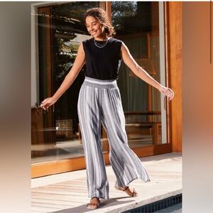 Allison Joy > Striped Gray and White Wide Leg Pants Small